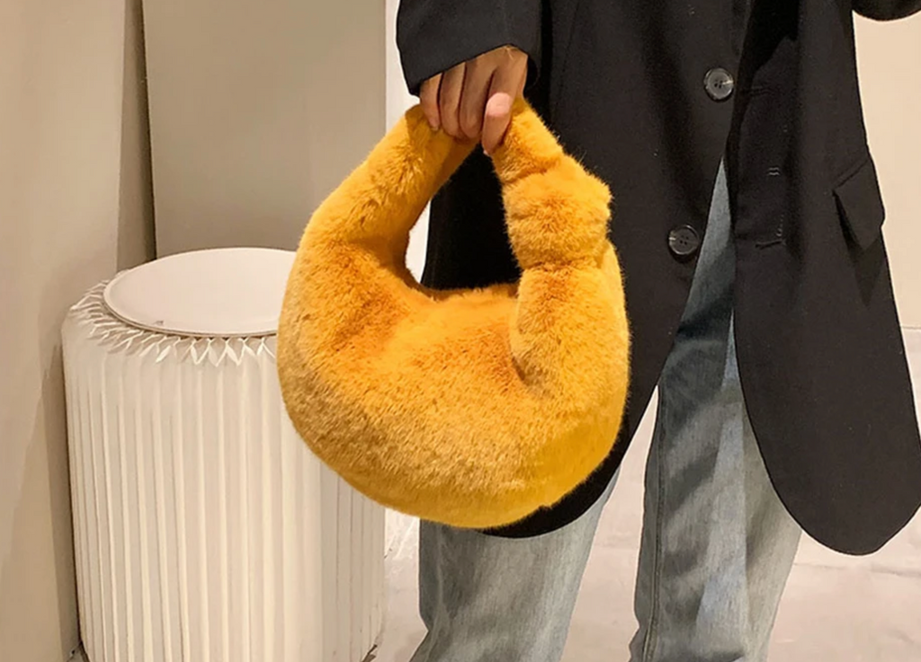 Womans Fur Wool Purse Trending Short Handle Plush Ladies Wrist Bag