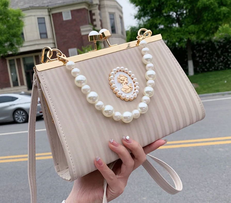 Luxury Womans Evening clutch Designer Bag With Pearls Crossbody  Elegant Purse