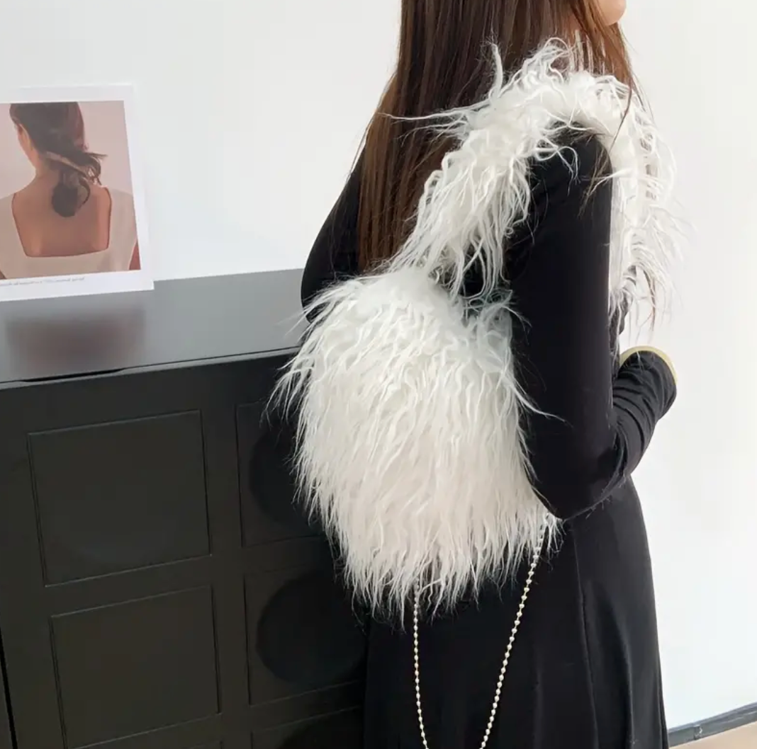 Heart Shape Shoulder Y2k Woman Plush Purse Furry Chain Trendy Satchel Handbag