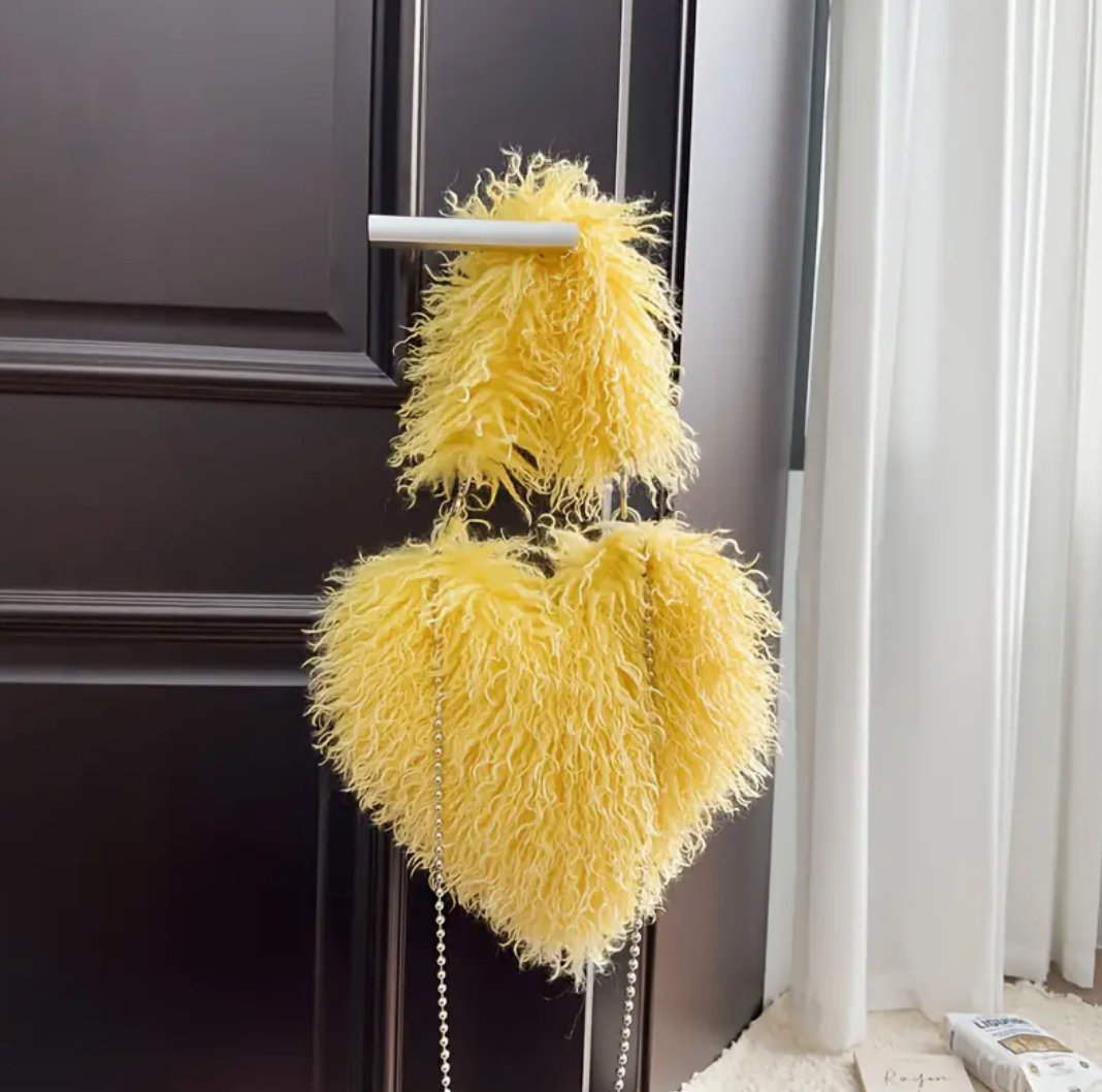 Heart Shape Shoulder Y2k Woman Plush Purse Furry Chain Trendy Satchel Handbag