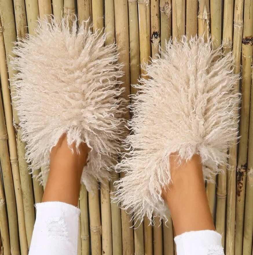 Furry Womans Home Slippers Warm Cozy Faux Fur Slip On House Slippers