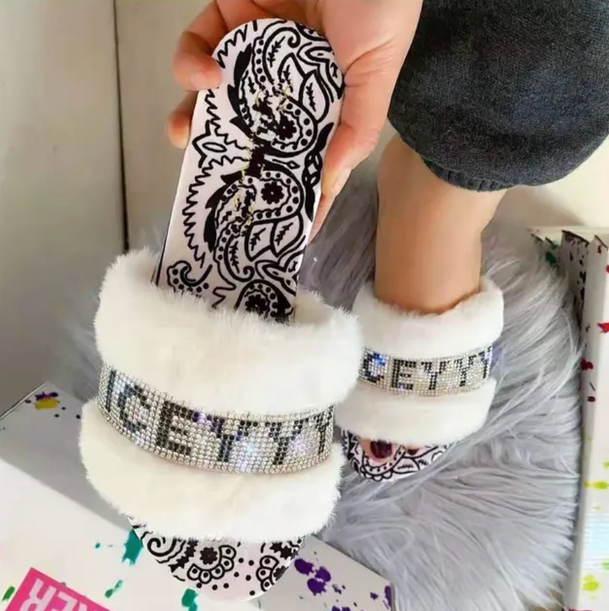 Woman’s Trending Design Summer Fashion Crystal Rhinestone Fluffy Graphic Slippers