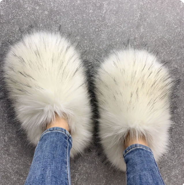 Fur Slippers Womans House Racoon Fur Woo Spikes Flat Trending Fashion Slides