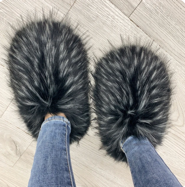 Fur Slippers Womans House Racoon Fur Woo Spikes Flat Trending Fashion Slides