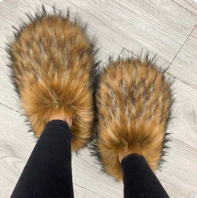 Fur Slippers Womans House Racoon Fur Woo Spikes Flat Trending Fashion Slides