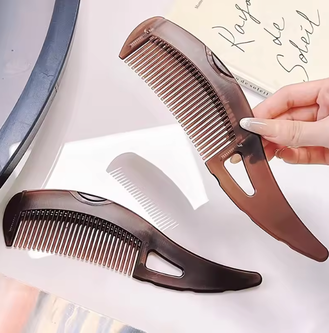 Anti Dandruff Comb Self Cleaning Scalp Scratching Salon Styling Brush Scalp Massager Anti Oil Sebum Massaging Styling Tool