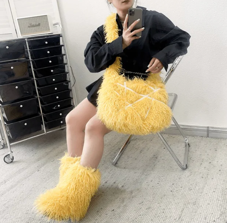 Womans Handbag And Shoes Set Furry Tote Criss Cross Design Bag With Plush fur boots