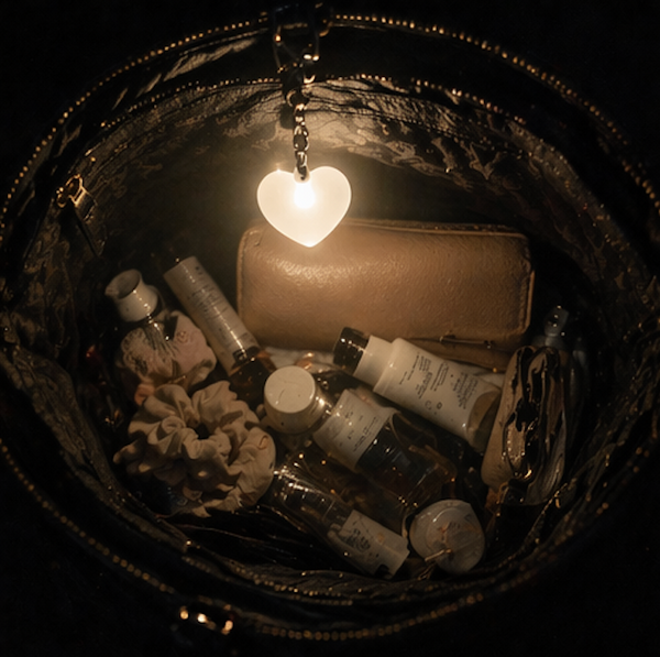 Light Up Your Bag With A Single Tap